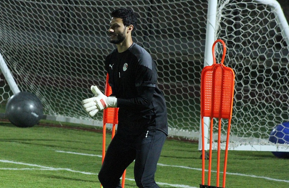 النصر السعودي يفاوض محمد الشناوي مجددا