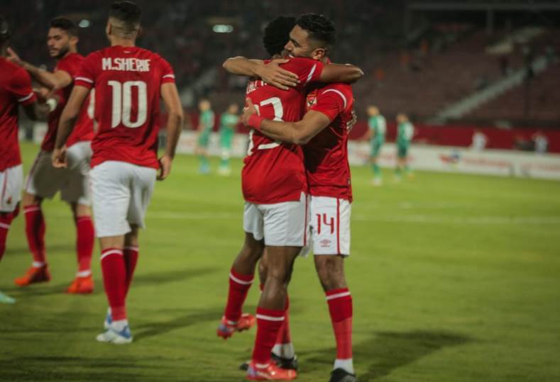 الكاف يرسل للنادي الأهلي خطابًا بحكام مباراته أمام وفاق سطيف