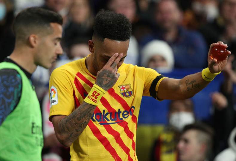 أوباميانج يعتزل دوليًا