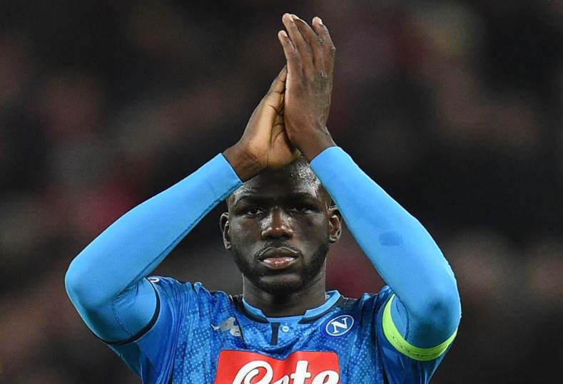 تقارير إسبانية: تشافي تواصل مع كوليبالي لضمه لبرشلونة