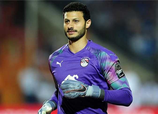 إصابة محمد الشناوي .. فيروس كورونا يضرب حارس المنتخب والأهلي