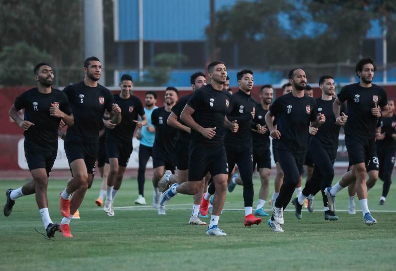 قائمة الأهلي لمواجهة إيسترن كومباني في الدوري المصري