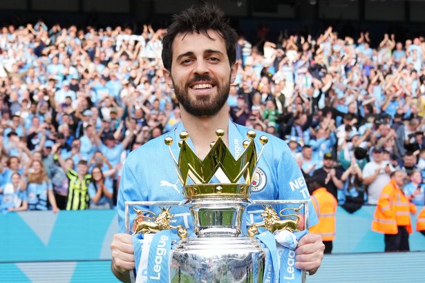 مانشستر سيتي يحدد سعر بيع برناردو سيلفا وبرشلونة الأقرب لضمه