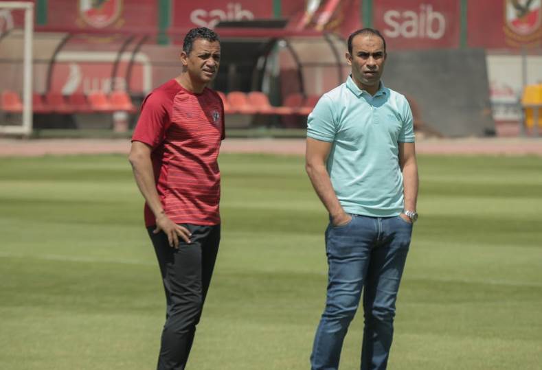 مران الأهلي اليوم.. عبد الحفيظ وقمصان يجتمعان بلاعبي الفريق