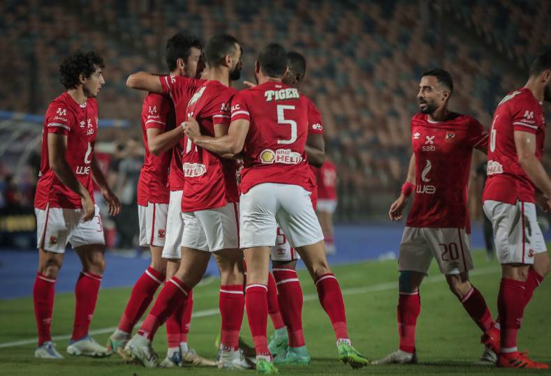 اتحاد الكرة المصري يعلن عن حكام مباراة الأهلي والجونة في الدوري المصري
