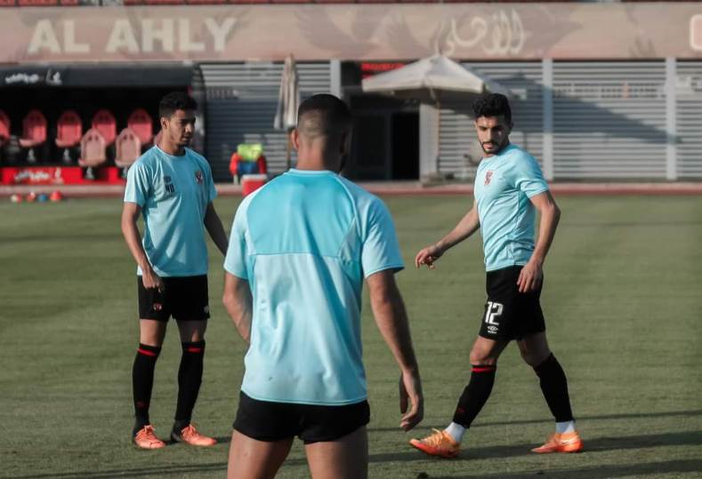 اتحاد الكرة المصري يعلن عن حكام مباراة الأهلي والمقاولون العرب في الدوري المصري