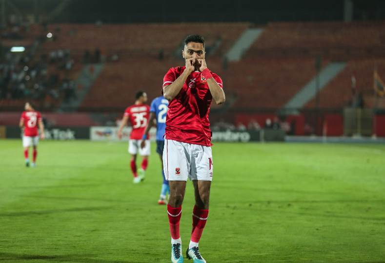 الأهلي يوافق علي سفر الشحات إلي قطر لاستكمال علاجه