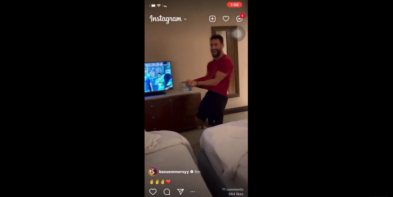 باسم مرسي يشارك جمهور الزمالك فرحته بكأس مصر .. فيديو