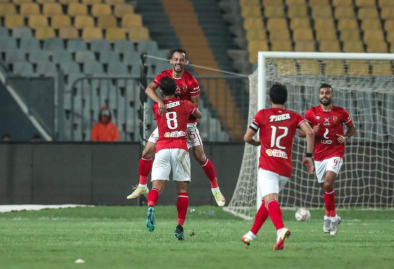 صدمة للأهلي .. الكشف عن مدة غياب أحمد عبدالقادر