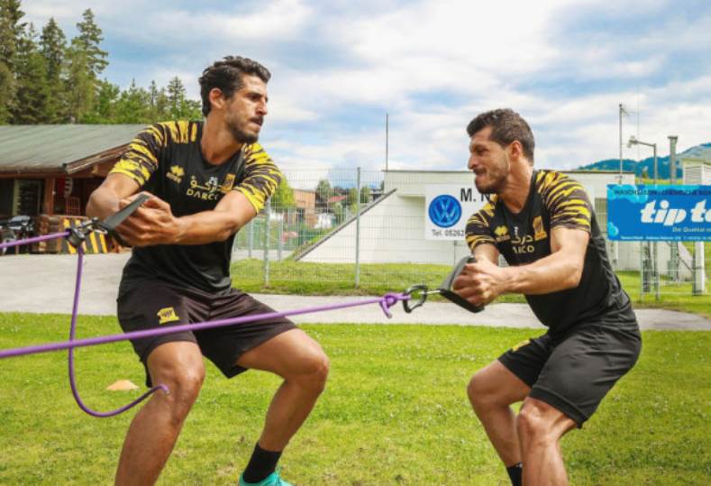 طارق حامد وحجازي في تشكيل الاتحاد السعودي أمام لوزيرن السويسري اليوم