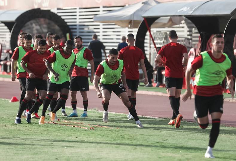 مران الأهلي اليوم.. عودة بيرسي تاو وميكسيوني للتدريبات الجماعية