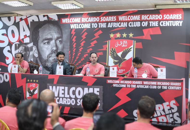 سواريش يعلن قائمة الأهلي لمواجهة بتروجت في كأس مصر