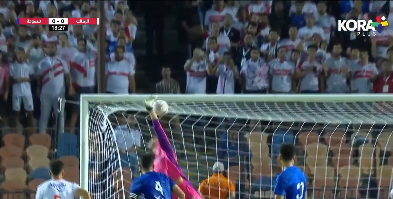 فاول عالمي من زيزو والعارضة تتصدي للكرة مرتين