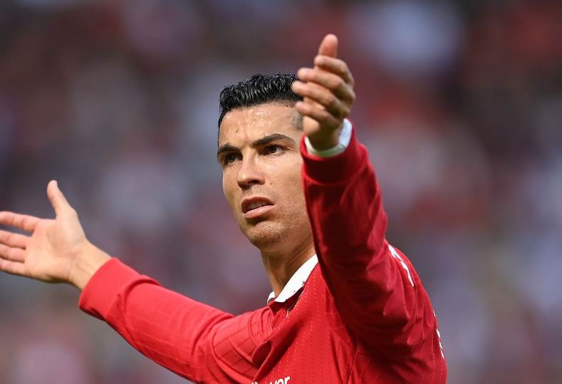 أكثر 10 لاعبين سجلوا هاتريك في تارخ كرة القدم