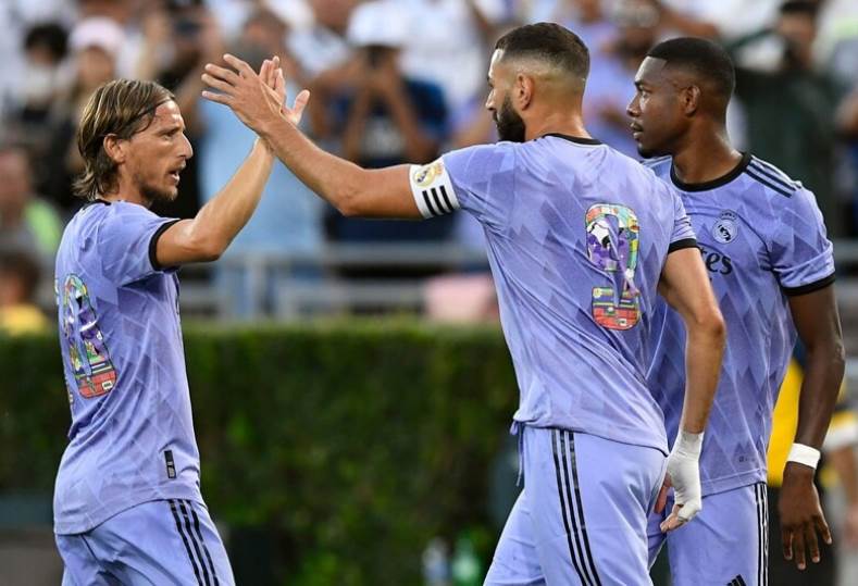 الاتحاد الأوروبي يعلن عن حكام مباراة ريال مدريد وآنتراخت فرانكفورت بالسوبر الأوروبي