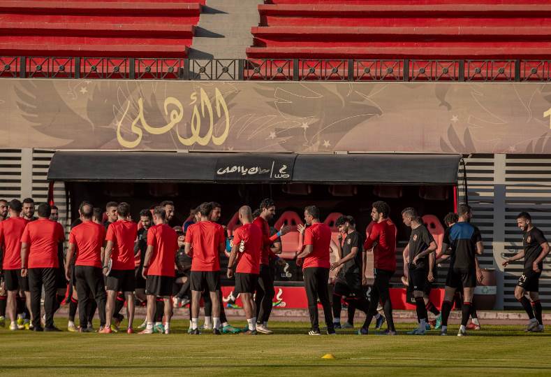 ميسي آسيا على أبواب القلعة الحمراء