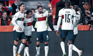 اسبانيا تنتصر علي البرتغال في مباراة صعبة.