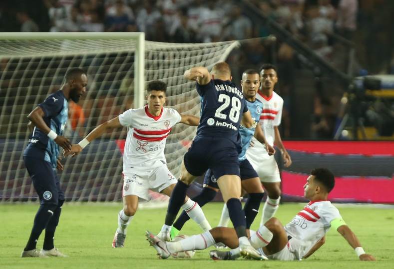 الزمالك يتفق مع بيراميدز على دفع 30 مليون واعارة ثنائي لضم نجما وصيف الدوري