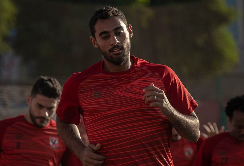 بند يسمح للأهلي باستعادة ياسر ريان وخبير لوائح غير قانوني ويتوقع معاقبة الناديين