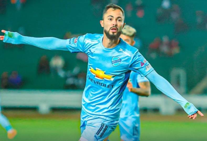 رسميًا.. نادي بوليفار يعلن انتقال برونو سافيو للأهلي