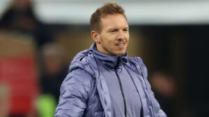 ناجلزمان يؤكد بأن ماني سيعود لمستواه سريعا 