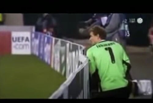 رونالدو البرازيلي وحارس فرنسا بارتيز.. كيف أحرج "نداء الطبيعة" بعض اللاعبين