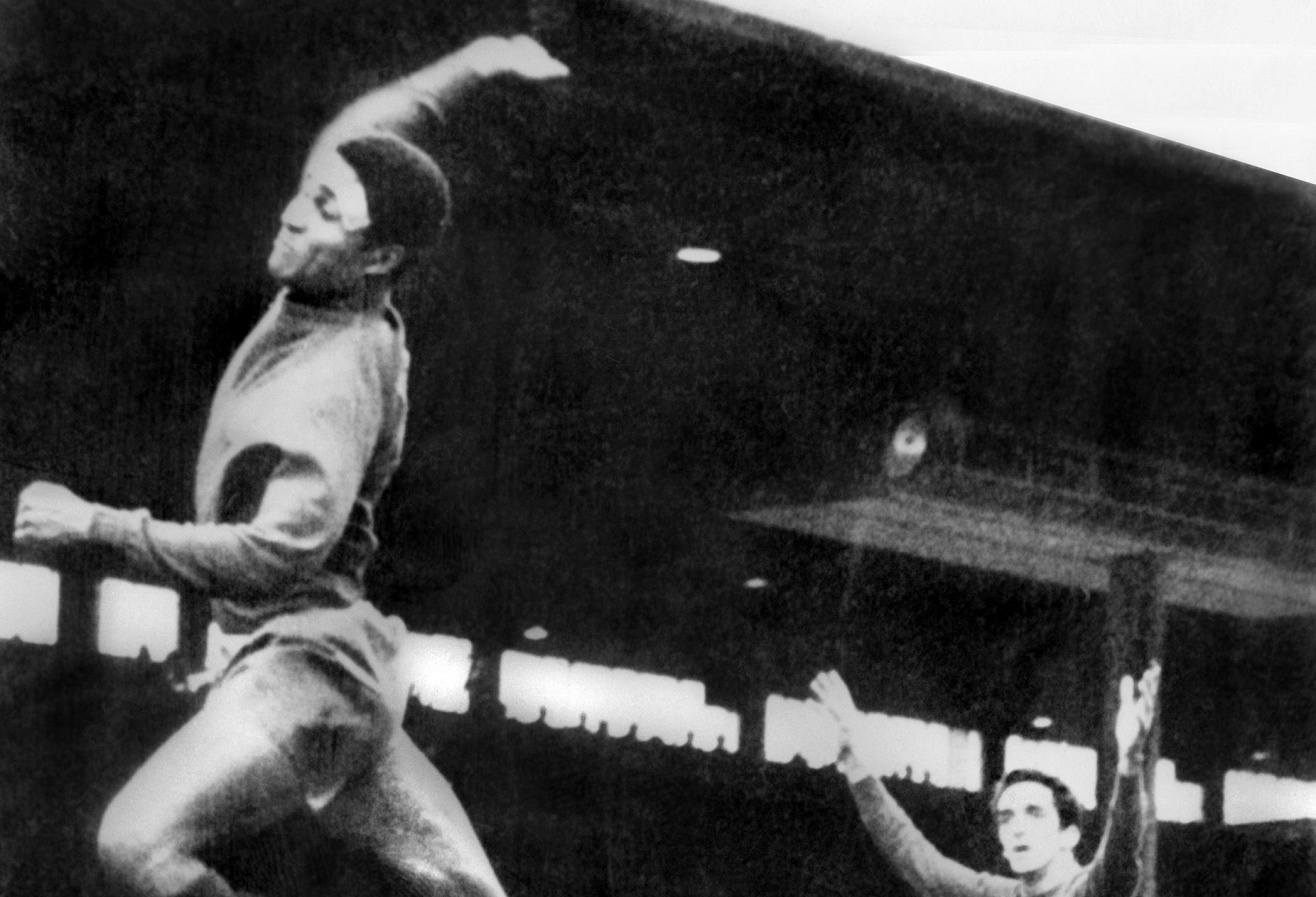 أسطورة البرتغال وقدوة كريستيانو رونالدو وهداف كأس العالم 1966