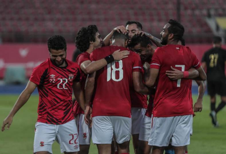 الأهلي يغلق ملف الصفقات المحلية ويركز على التعاقد مع ثنائي أجنبي