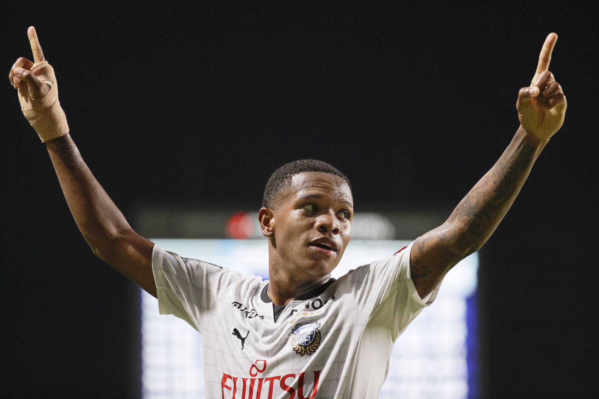 الاهلي قريب من إتمام صفقة مارسينيو