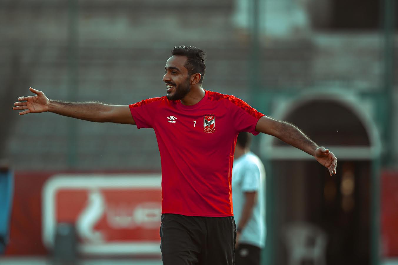 كهربا يساند لاعبين الأهلي قبل مباراة السوبر المصري