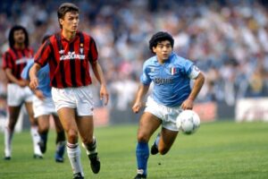  خفيتشا كفاراتسخيليا من لاعب مغمور الي مارادونا الجديد