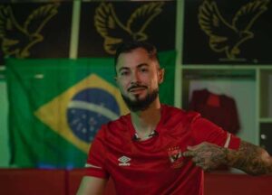 فيريرا يدرس كيفية إيقاف صفقة الأهلي الجديدة في مباراة السوبر المصري 