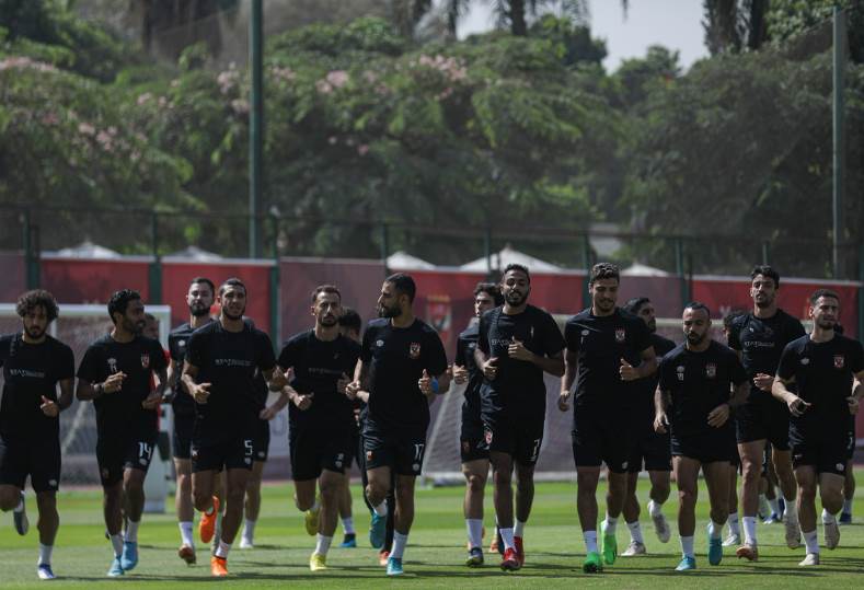 كولر يستقر على مهاجم الأهلي أمام الاتحاد المنستيري وأبرز المرشحين للرحيل وتيشرت الفريق الجديد خلال ساعات