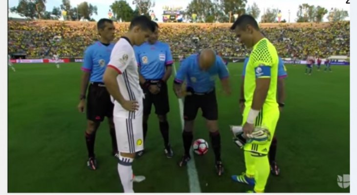 هل تعلم؟ ما الذي يختاره قادة الفريق عند رمي العملة في بداية المباراة؟