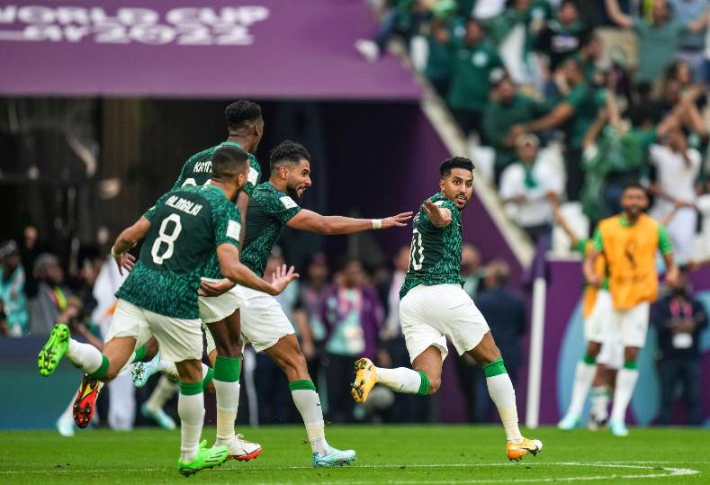 تعرف على حظوظ المنتخب السعودي بعد فوز الأرجنتين علي المكسيك