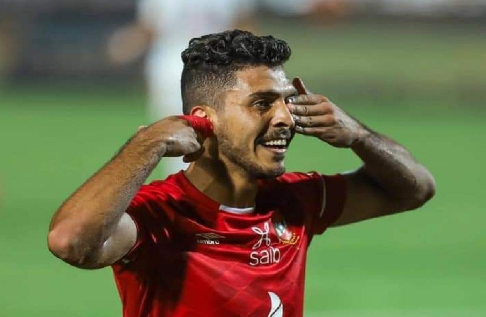 محمد شريف يوافق علي التجديد للقلعة الحمراء