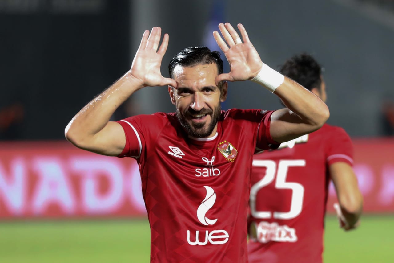 الأهلي يطالب علي معلول بتحديد موعد عودته بعد خروج تونس من كأس العالم