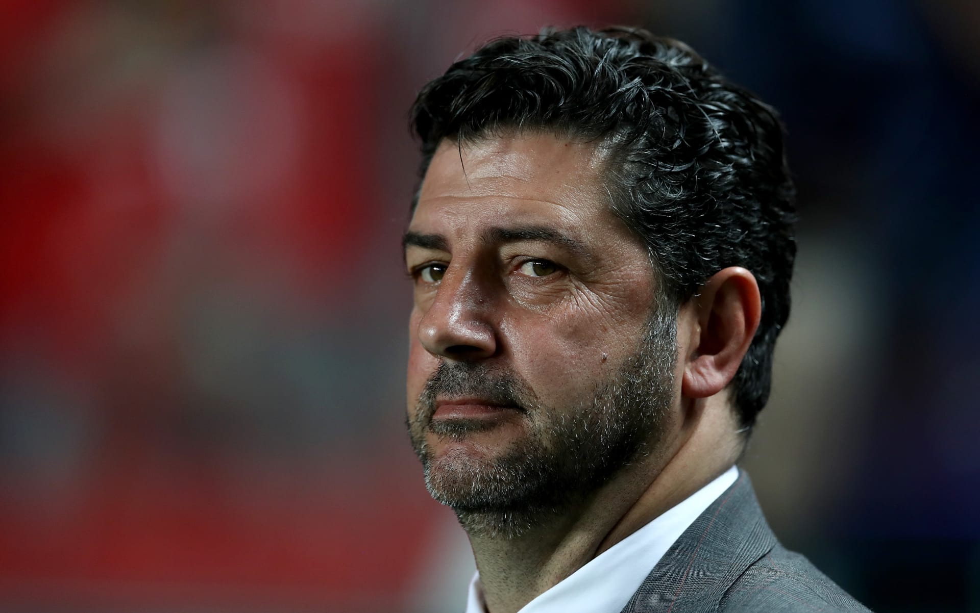 فيتوريا يثير أزمة بين المنتخب والأهلي بسبب لاعبه