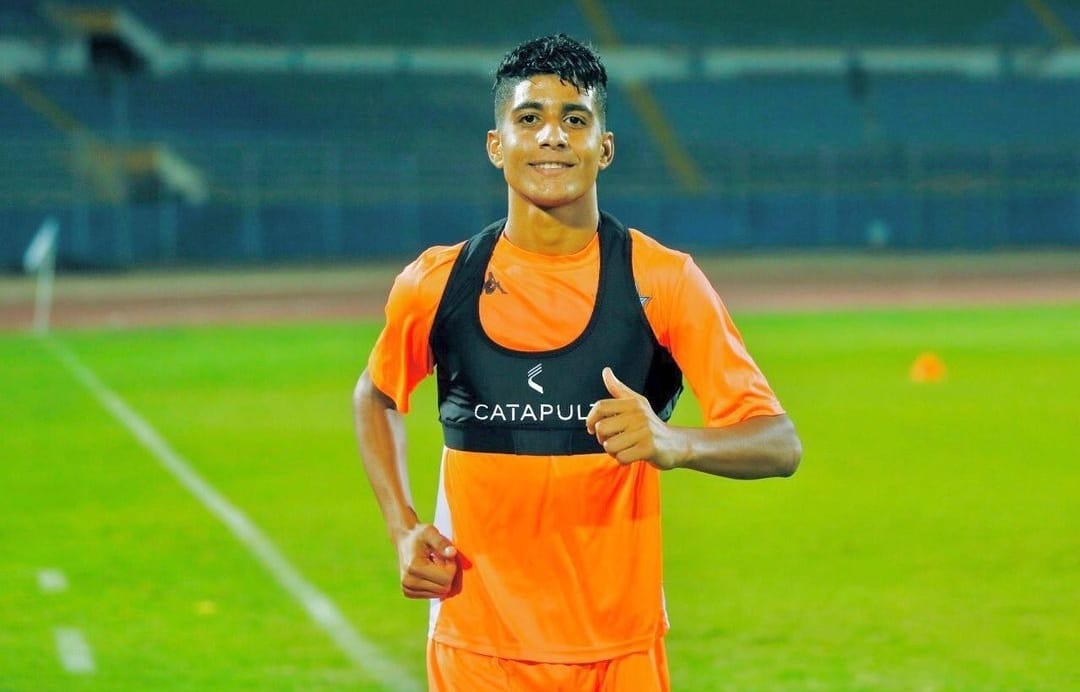 بيراميدز يفتح الباب أمام الأهلي لضم نجم فريقه في الميركاتو المقبل