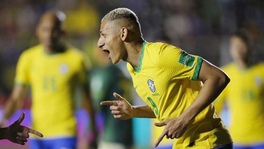 رحلة شاقة لنجم البرازيل ريتشارليسون من منزل بالطوب لقيادة هجوم السيلساو في كأس العالم