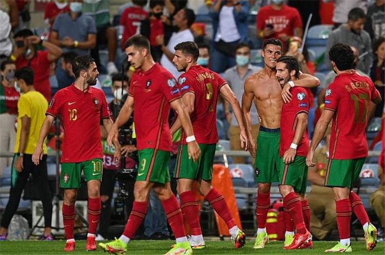 موعد مبارة البرتغال وسويسرا القادمة في ثمن نهائي كأس العالم قطر 2022