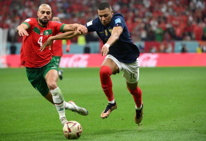 مرابط علي أعتاب ليفربول وكوناتي كلمة السر في المفاوضات