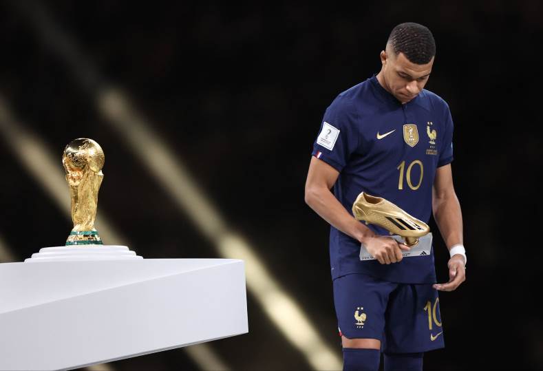 علي الرغم من تألقه في كأس العالم..مبابي خارج حسابات ريال مدريد