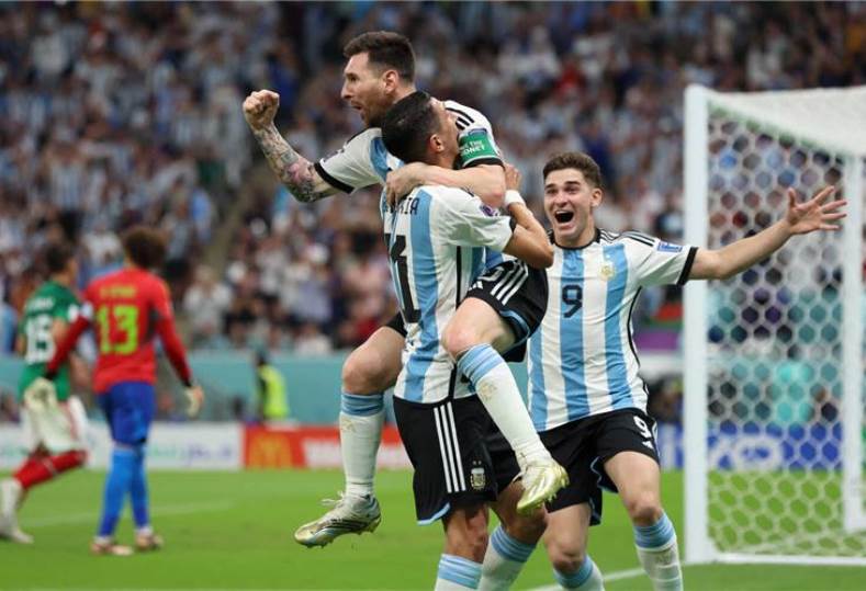 ميسي يقود الأرجنتين لربع نهائي كأس العالم قطر 2022 بعد الفوز علي أستراليا