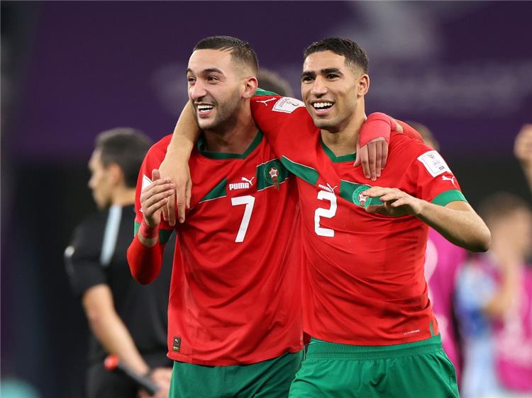 رقم تاريخي ينتظر زياش وحكيمي خلال مباراة المغرب وكرواتيا اليوم