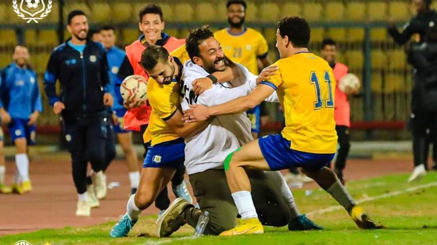 قبل غلق باب القيد..صفقة تبادلية بين الإسماعيلي والبنك الأهلي