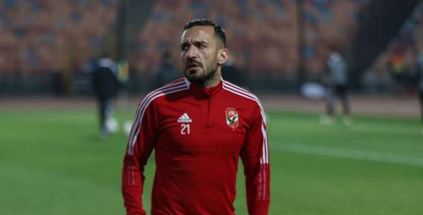 حقيقة إصابة علي معلول في تدريب الأهلي وموقفه من المشاركة في مباراة القمة