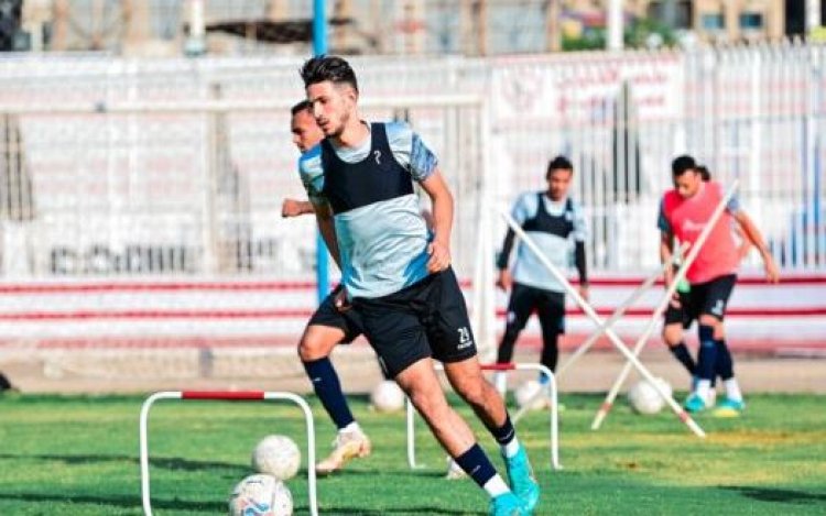 هل من حق فتوح وجمعة التقدم بطلب لفسخ تعاقدهما مع الزمالك..خبير لوائح فيفا يجيب