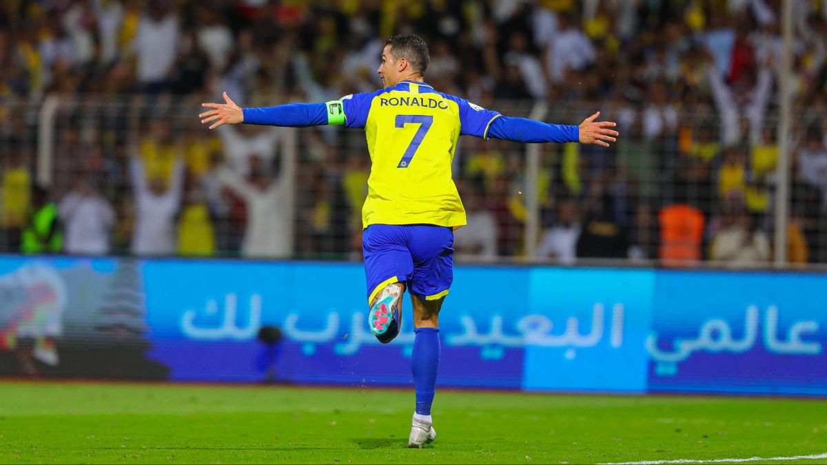 بعد تسجيله سوبر هاتريك أمام الوحدة..رقم قياسي جديد لكريستيانو رونالدو