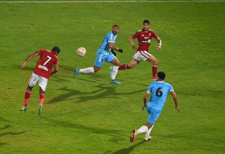 أول تحرك من كولر ضد نجم الأهلي بعد تسببه في تعادل الداخلية أمام الأهلي